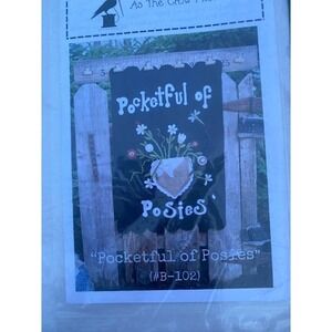 As The Crow Flies Pocketful of Posies Wall Hanging Kit WoolFelt Pattern B-102